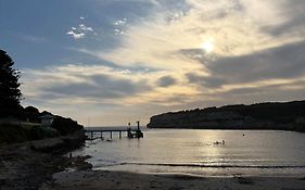 12 Rocks Beach View Loft Central Port Campbell